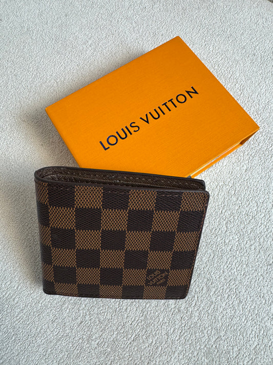 LV MEN BROWN CHEQUE WALLET